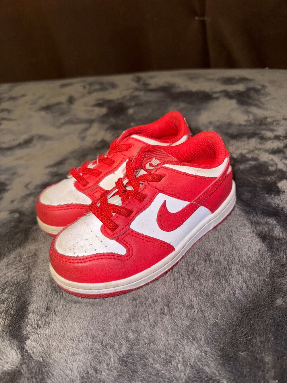Nike Dunk Low Kids Shoes Size 10C Red White Synthetic Leather